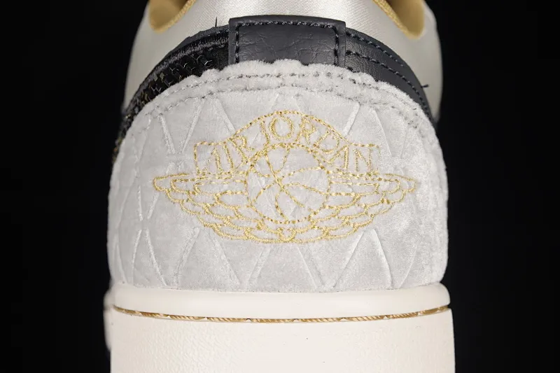 All categories Air Jordan Jordan series basketball shoes Air Jordan 1 Low G version pure original Air Jordan 1 Low AJ1 Joe 1 black and gray satin sports culture basketball shoes DV1762-001